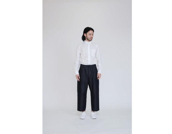 【　WIDE TUCK TROUSERS 】